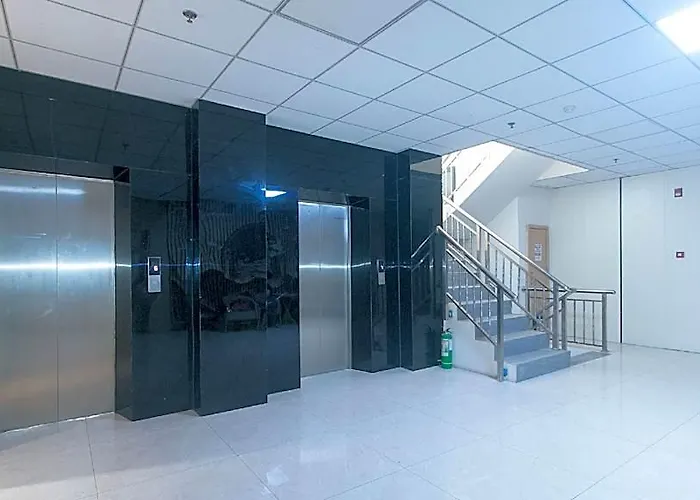Hotel Me By Reddoorz Manila
